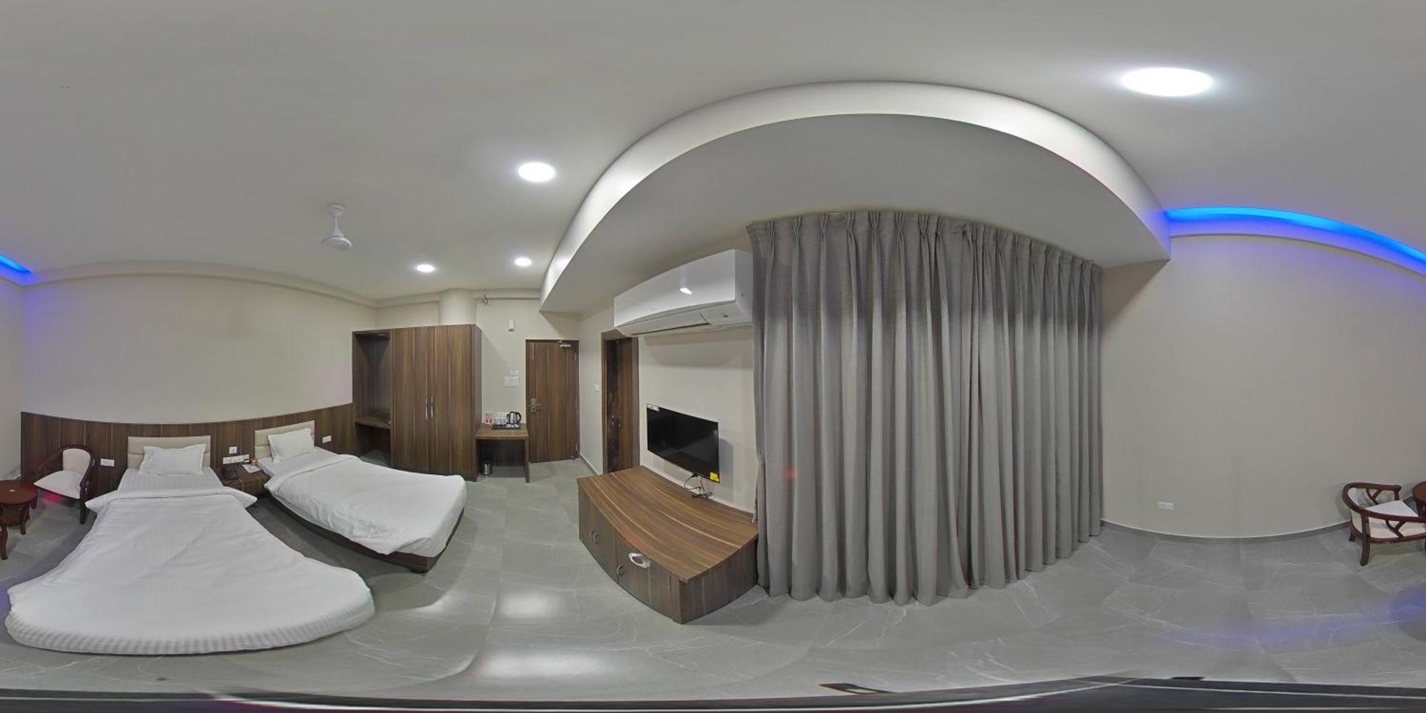 Tathastu Hotels & Banquet Hall Pipra Dewās Esterno foto