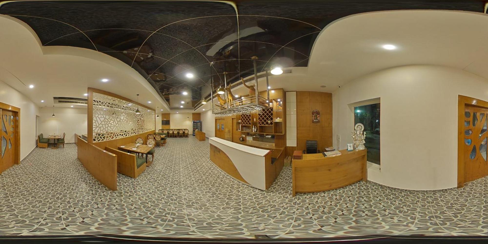 Tathastu Hotels & Banquet Hall Pipra Dewās Esterno foto